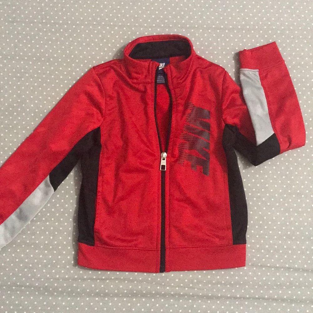 Nike toddlers zip up jacket